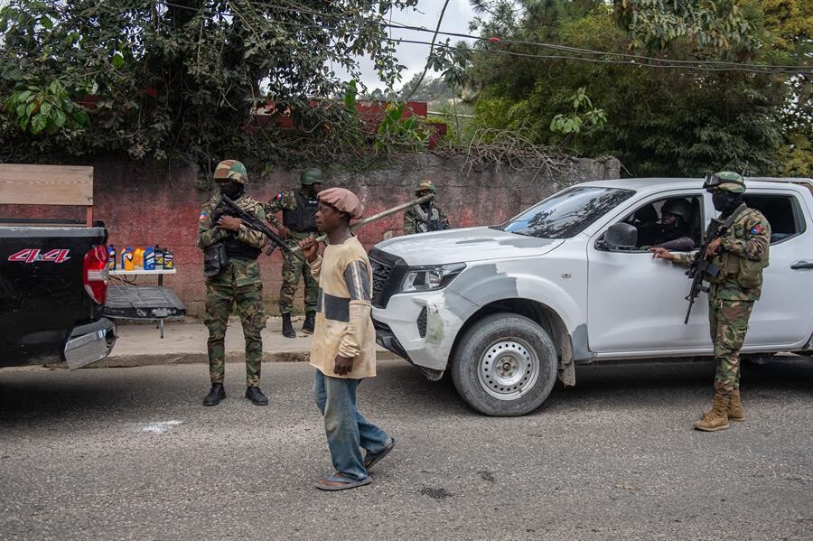 Police Shootout with Gang Members in Port-au-Prince