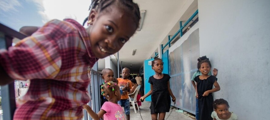 Дети на Гаити, ставшие жертвами насилия со стороны банд